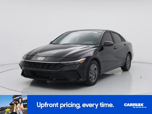 Black 2024 Hyundai ELANTRA SEL