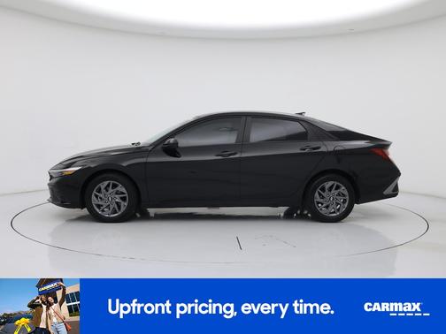 Black 2024 Hyundai ELANTRA SEL