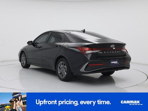 Black 2024 Hyundai ELANTRA SEL