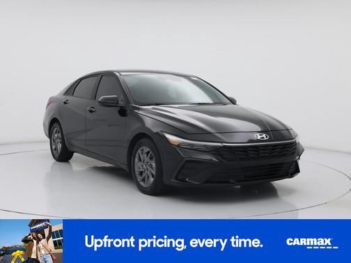 Black 2024 Hyundai ELANTRA SEL