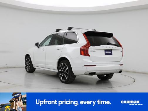 2020 Volvo XC90 T6 Momentum