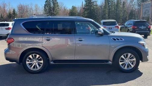 2017 INFINITI QX80