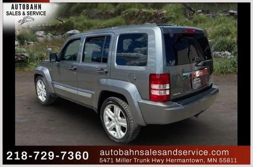 Gray 2012 Jeep Liberty Jet