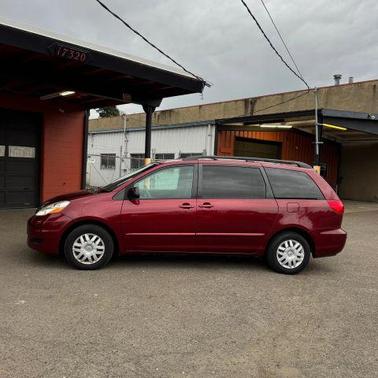 2007 Toyota Sienna CE