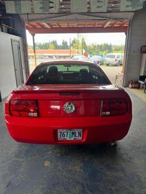 2007 Ford Mustang Deluxe