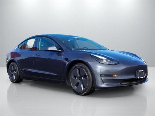 2022 Tesla Model 3 Base