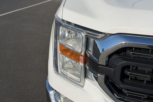 White 2022 Ford F-150 XLT