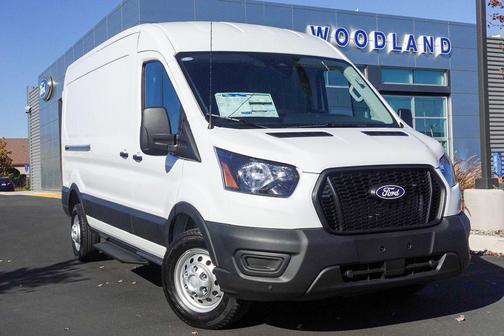 2026 Ford Transit-350 148 WB Medium Roof Cargo
