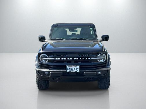 Shadow Black 2022 Ford Bronco Outer Banks