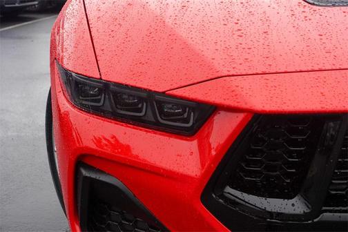 2025 Ford Mustang 