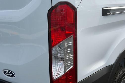 Oxford White 2026 Ford Transit-250 148 WB Medium Roof Cargo