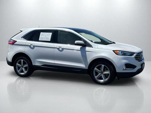 White 2019 Ford Edge SEL