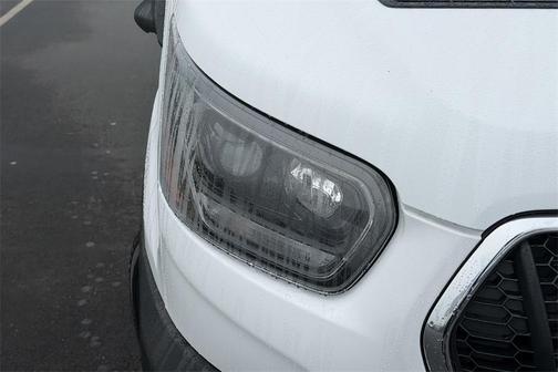 2026 Ford Transit-350 148 WB Medium Roof Cargo