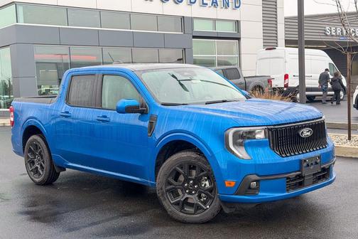 2025 Ford Maverick Lobo Standard