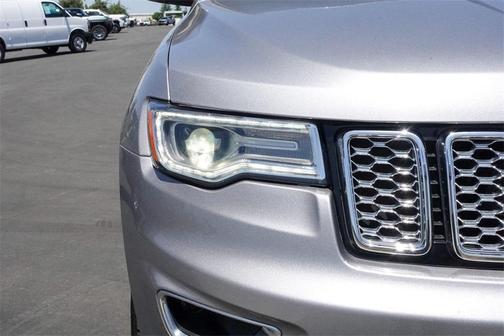 2020 Jeep Grand Cherokee Overland