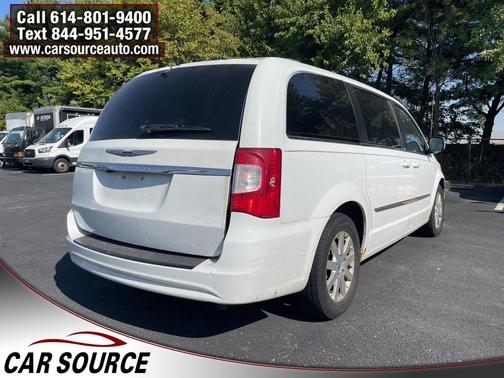 2014 Chrysler Town & Country Touring