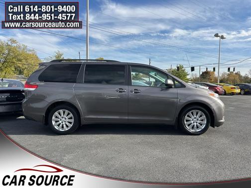 2011 Toyota Sienna LE