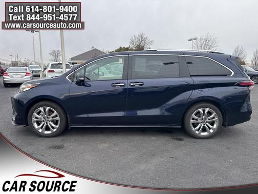 2022 Toyota Sienna Platinum