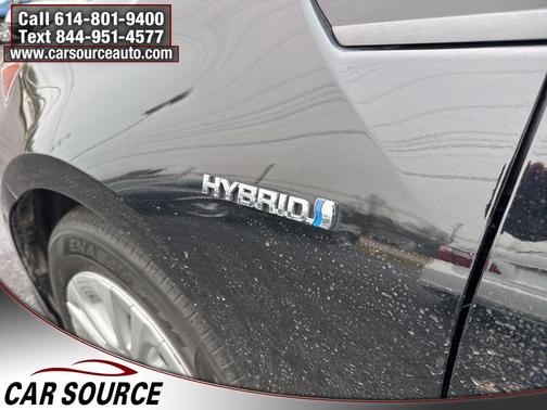 2022 Toyota Prius LE