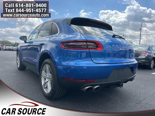 Sapphire Blue Metallic 2017 Porsche Macan Macan