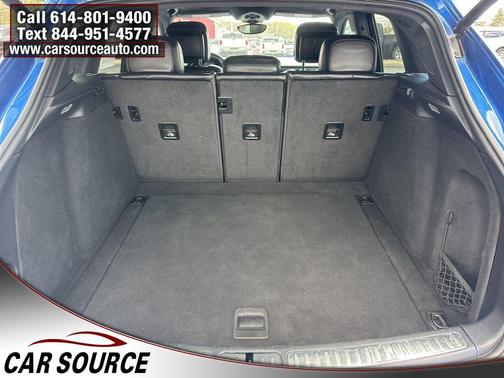 Sapphire Blue Metallic 2017 Porsche Macan Macan