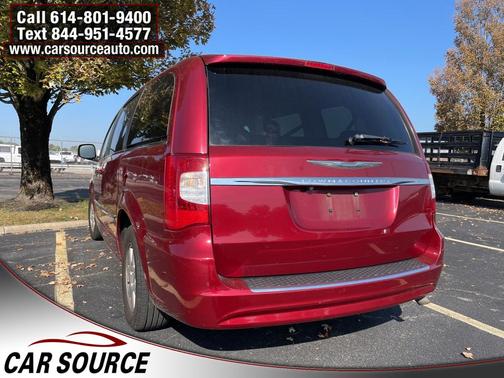 2012 Chrysler Town & Country Touring
