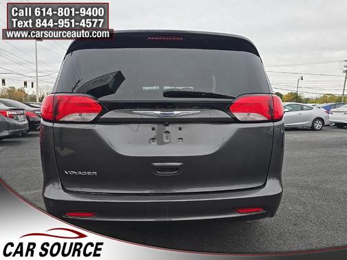 2020 Chrysler Voyager LX