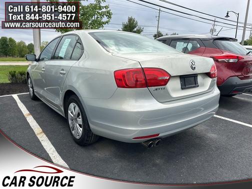 Reflex Silver Metallic 2011 Volkswagen Jetta SE