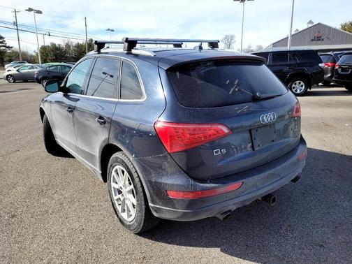 Photo 3 of 13 of 2012 Audi Q5 2.0T Premium