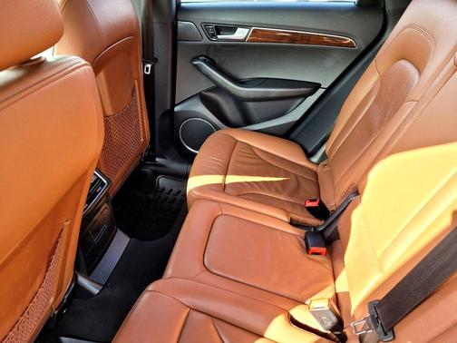 Photo 5 of 13 of 2012 Audi Q5 2.0T Premium