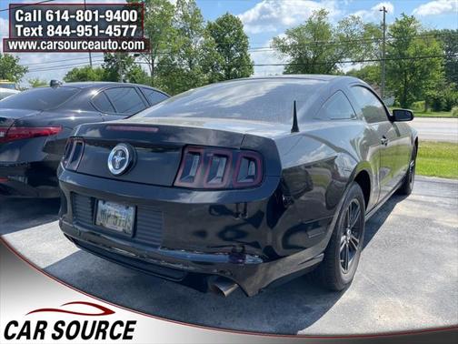 2013 Ford Mustang V6