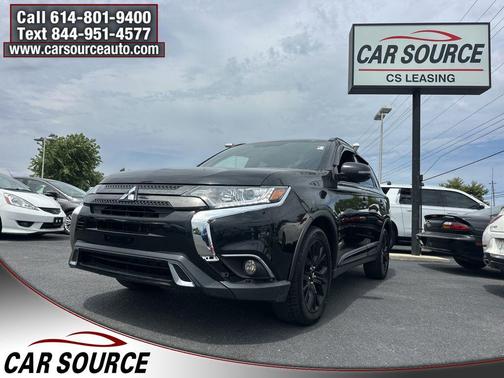Labrador Black Metallic 2019 Mitsubishi Outlander LE S-AWC