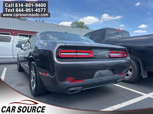 Granite Pearlcoat 2016 Dodge Challenger SXT
