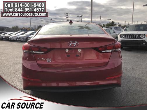 2018 Hyundai ELANTRA SE