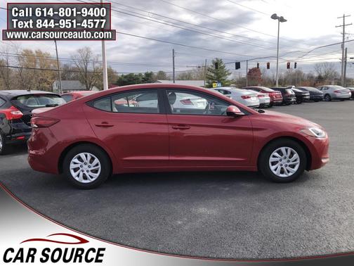 2018 Hyundai ELANTRA SE