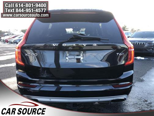 2016 Volvo XC90 T6 Momentum