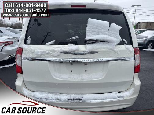 2012 Chrysler Town & Country Touring