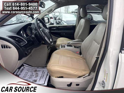 2012 Chrysler Town & Country Touring