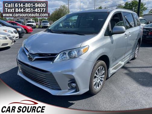 2019 Toyota Sienna XLE