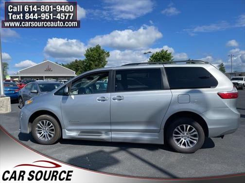 2019 Toyota Sienna XLE