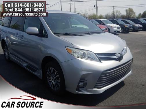 2019 Toyota Sienna XLE