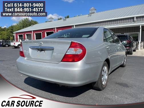2004 Toyota Camry LE