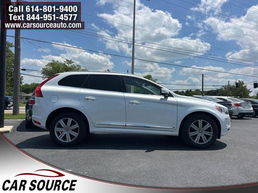 Crystal White Pearl 2016 Volvo XC60 T6 Drive-E