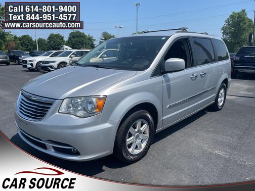 2011 Chrysler Town & Country Touring