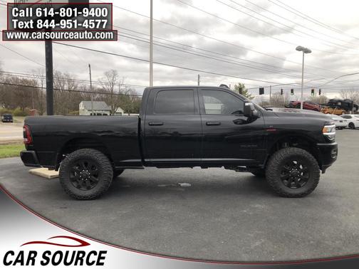 2023 RAM 3500 Laramie Crew Cab 4x4 6'4' Box