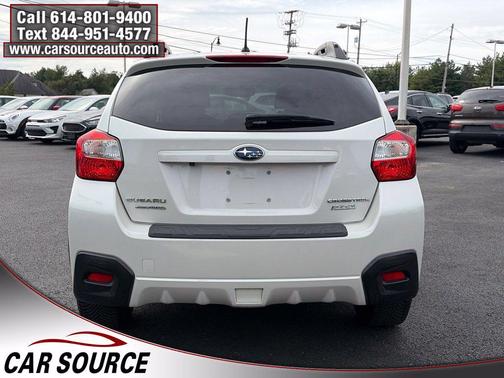 Crystal White Pearl 2017 Subaru Crosstrek 2.0i Premium