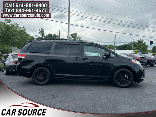 Black 2013 Toyota Sienna XLE