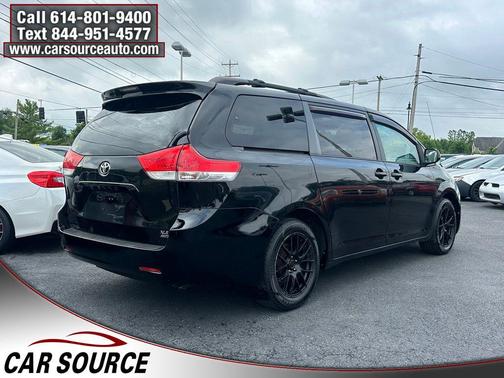 Black 2013 Toyota Sienna XLE
