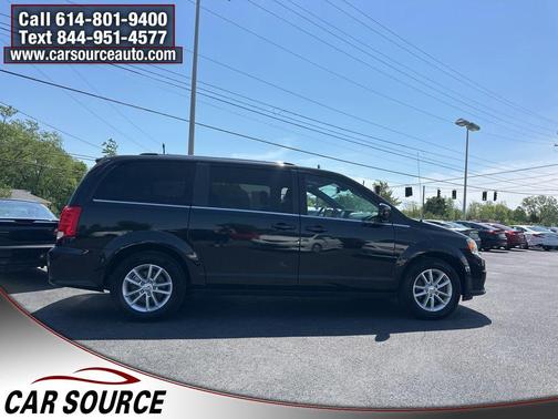 Black Onyx Crystal Pearlcoat 2019 Dodge Grand Caravan SXT