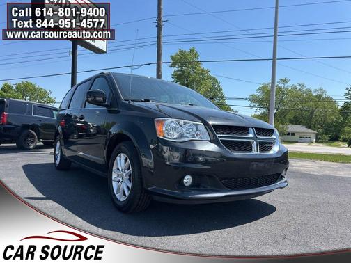 Black Onyx Crystal Pearlcoat 2019 Dodge Grand Caravan SXT